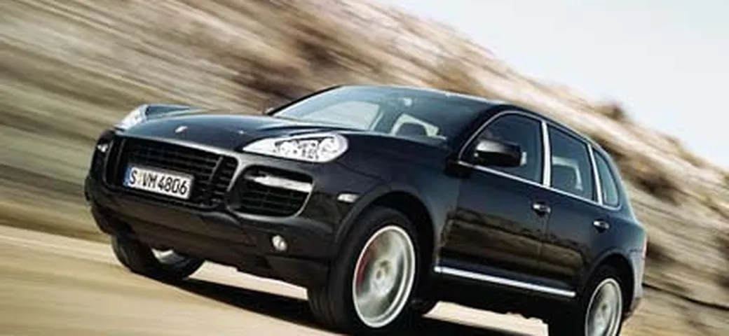 Porsche Cayenne Hybrid: a listino nel 2009