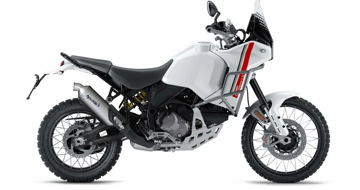 Ducati DesertX: ecco il nuovo scarico by HP Corse