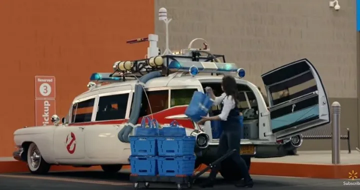 Auto da cinema: lo spot di Walmart riunisce le più famose