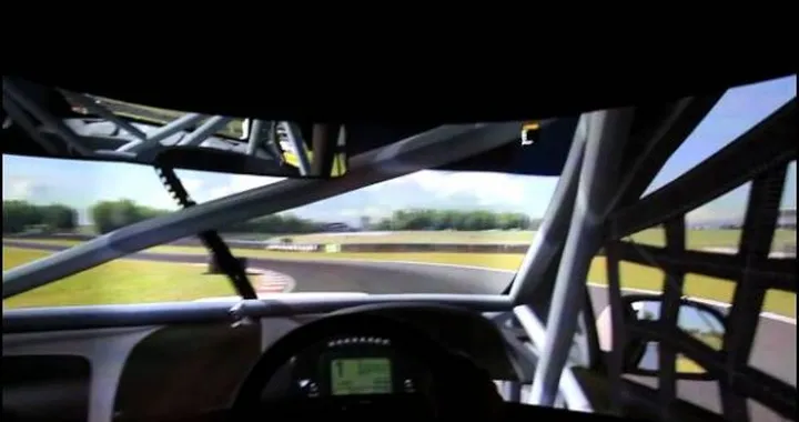 Motion Simulator TL1: fino a 43.000 euro per il simulatore con schermo a 180°