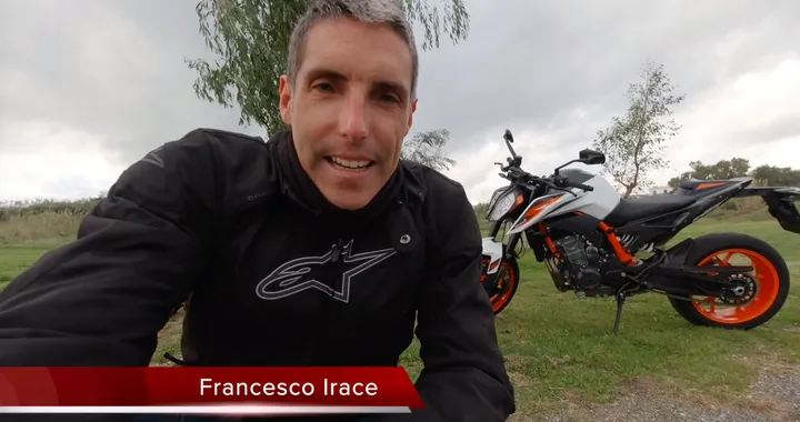KTM 890 Duke R, la prova su strada