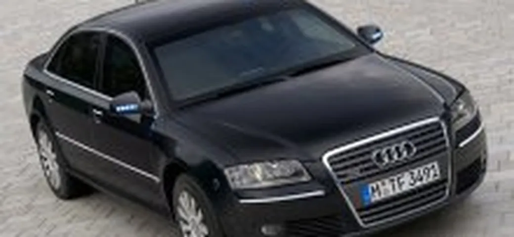 Audi A8L W12 Security: la prossima auto di  Berlusconi ?