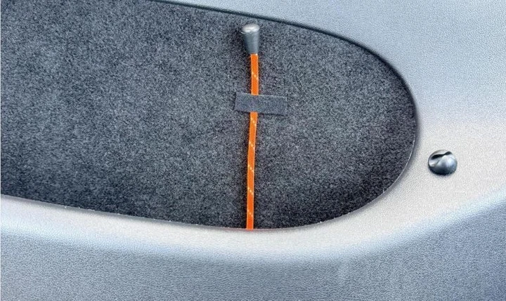 Tesla e il dilemma delle maniglie di emergenza: si ricorre all’aftermarket