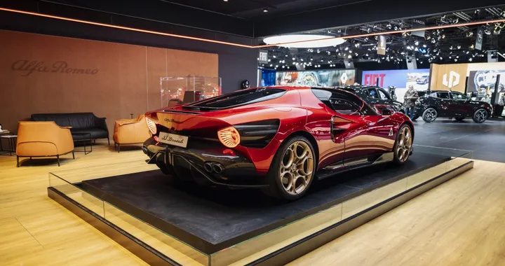 Alfa Romeo rivoluziona il futuro: design, sostenibilità e motorsport