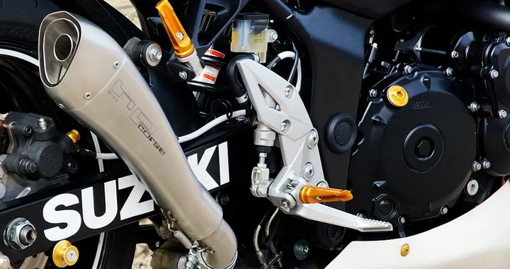 HP Corse: Scarico Hydroform per Suzuki GSR 750