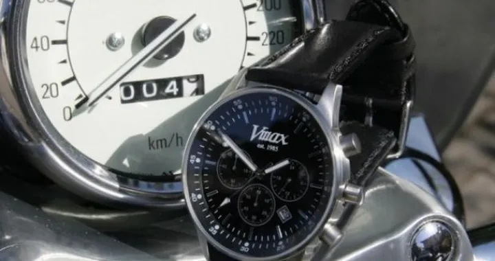 Accessori: Yamaha festeggia la V-Max con un orologio
