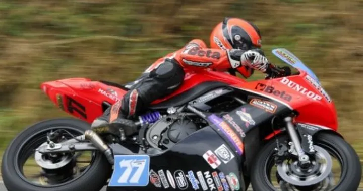Tourist Trophy Lightweight TT: nel 2012 correranno anche le Supertwin