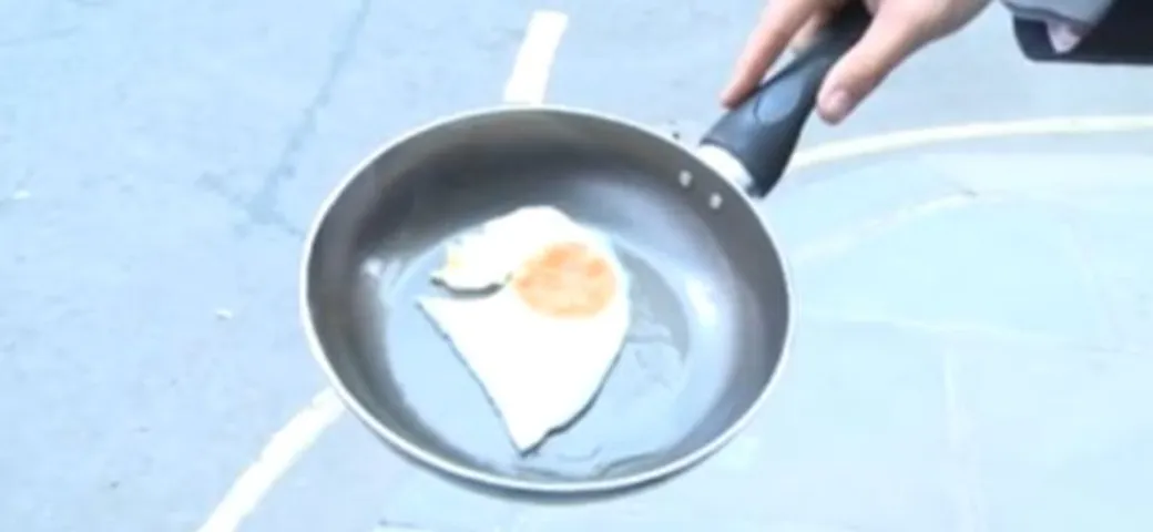 Walkie Scorchie: come un grattacielo aiuta a cucinare un uovo