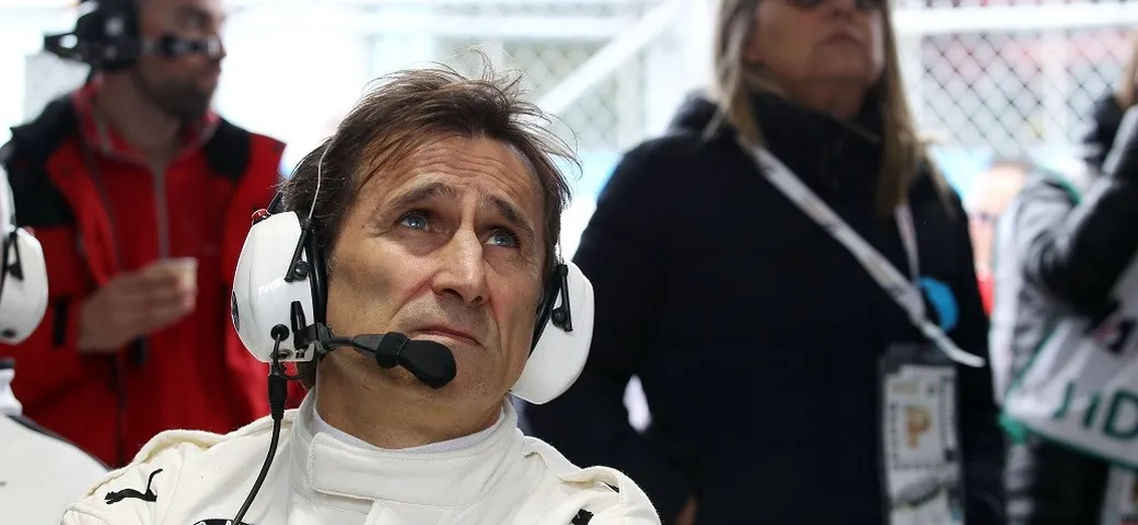 Alex Zanardi è tornato a casa: come sta oggi