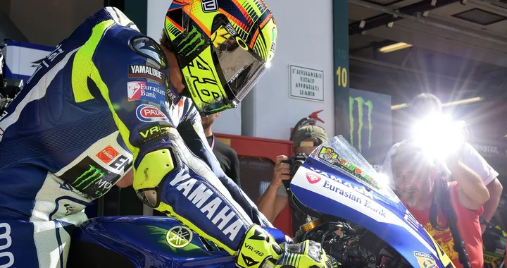 Valentino Rossi a Valencia: "Spero di lottare con Lorenzo ad armi pari"