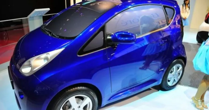 Pininfarina esce dalla joint venture VEPB. La Bluecar a Bolloré