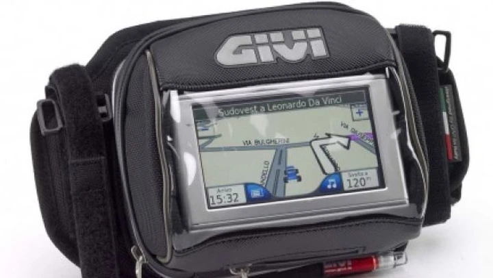 Givi S850: il porta navigatore per moto