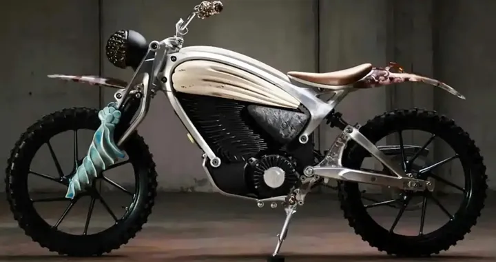 Royal Enfield Flying Flea C6 diventa un'opera d'arte: ecco Motototem