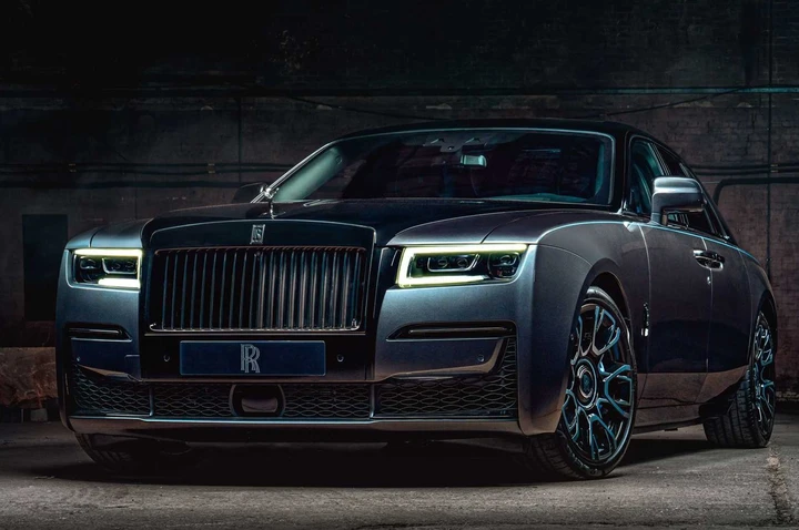 Rolls-Royce Ghost Black Badge: esclusività in nero