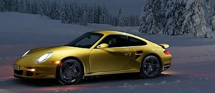 Autobild prova la Porsche 997 Turbo