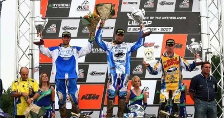 Suzuki e Steve Ramon vincono il Mondiale MX1