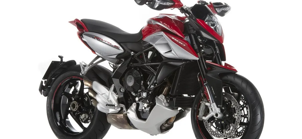MV Agusta Dragster e Rivale 800 MY 2016