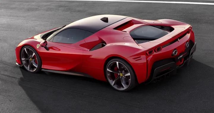 Camilleri: la Ferrari non sarà mai elettrica al 100%