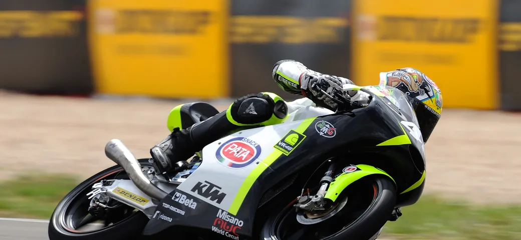 Moto3 CEV “Mondialino” Albacete, domina Canet (Honda), secondo “super” Bulega (Ktm). Italiani in chiaroscuro
