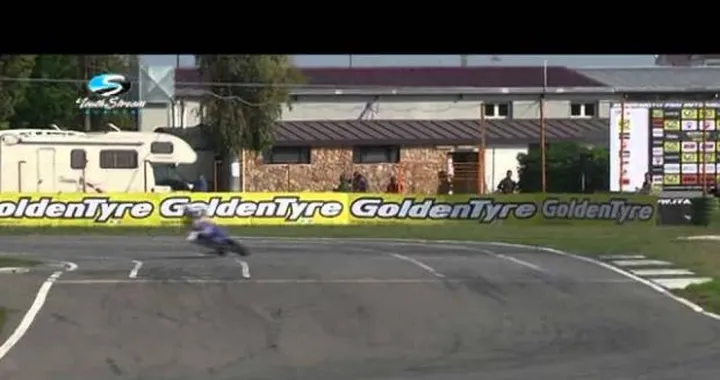 Video: online le gare della stagione Supermoto 2012