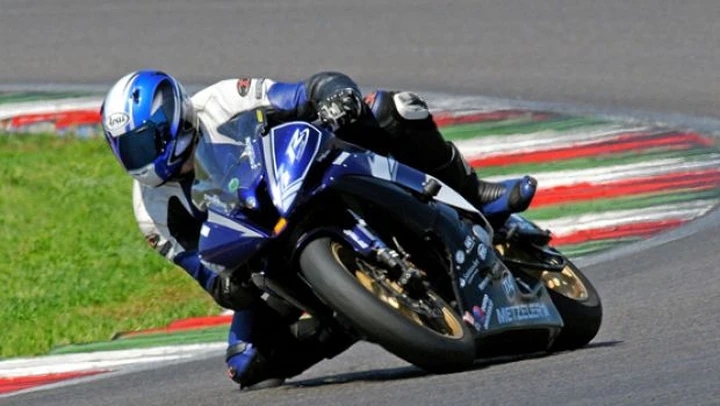 Scatto in Corsa: Yamaha R6 a Franciacorta