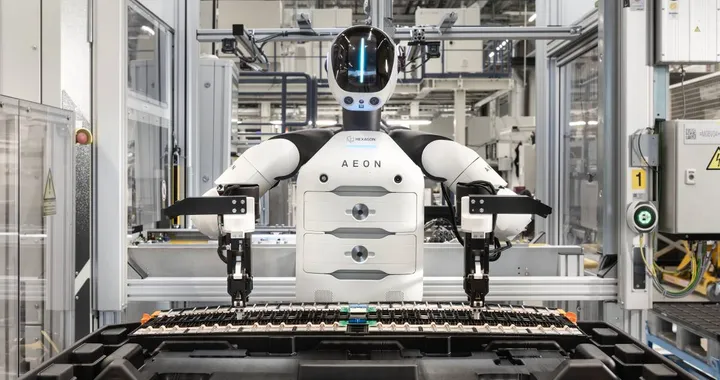 BMW porta il robot umanoide nella catena di montaggio