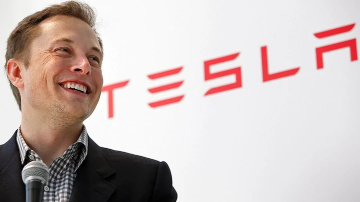 Tesla ha paura delle proteste, salta la presenza al Summit di Roma