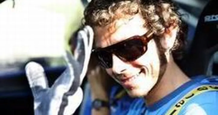 Rossi al via del Rally di Gran Bretagna
