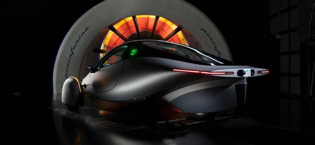 CES 2025: Aptera Motors e Pininfarina presentano il veicolo solare elettrico