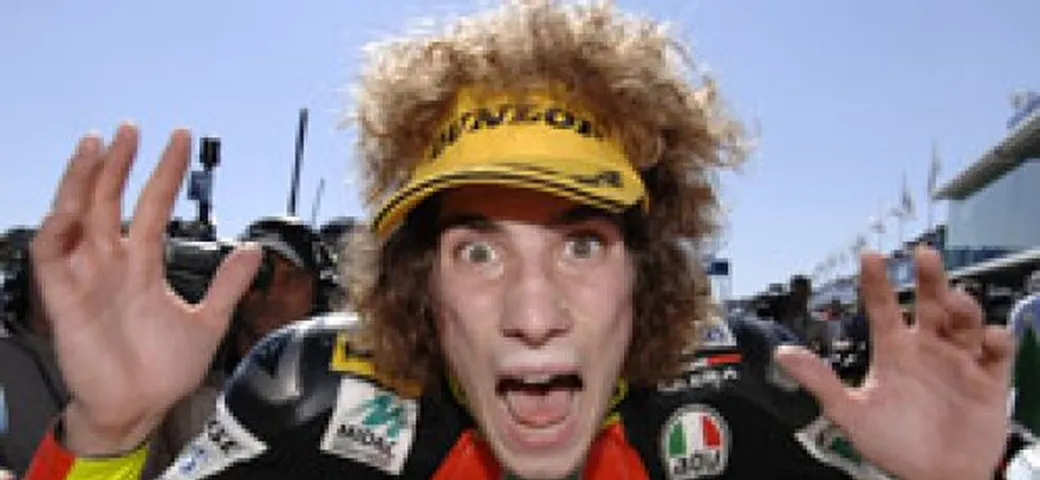 Marco Simoncelli sfida i suo fan a Nintendo Wii