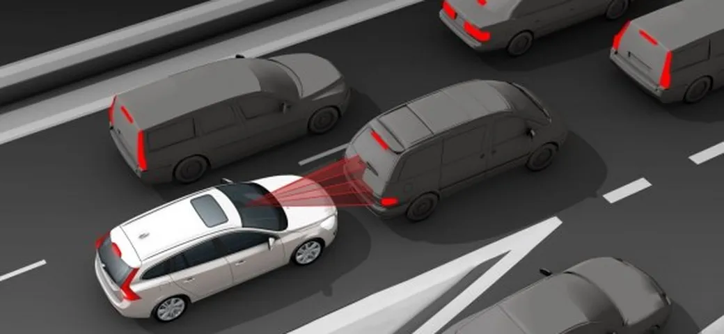 Volvo: il sistema di frenata automatica su un milione di automobili