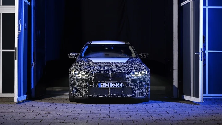 Bmw i4: anteprima social del prossimo modello elettrico