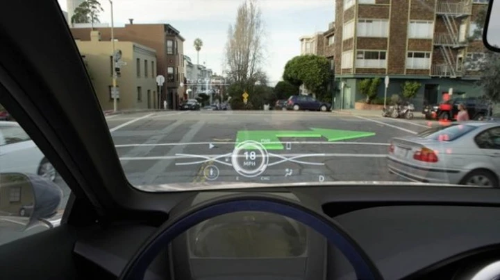 Le informazioni degli Head-Up Display saranno tridimensionali. Merito di Toyota