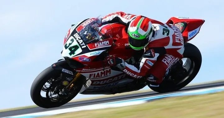 SBK test Jerez: la pioggia disturba il Day-3, Giugliano resta il più veloce