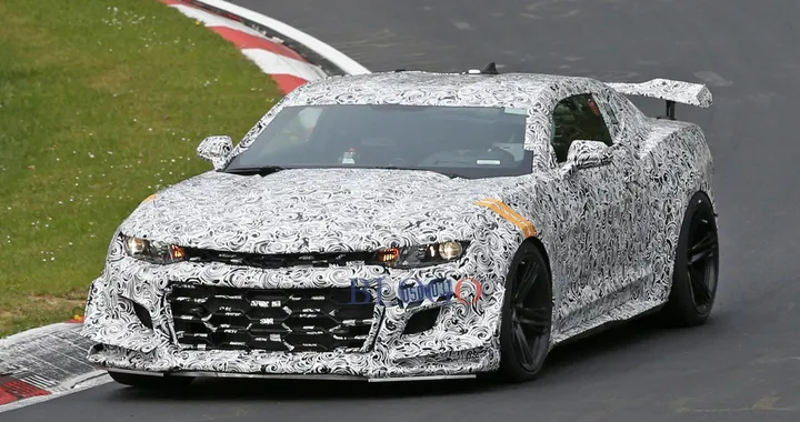 Foto Spia Chevrolet Camaro