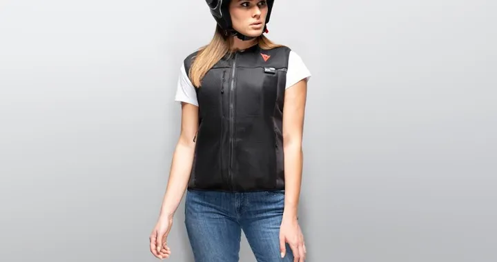 Gilet airbag Dainese Smart Jacket con tecnologia D-air