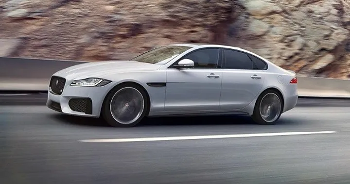 Nuova Jaguar XF: gli interni [Video]