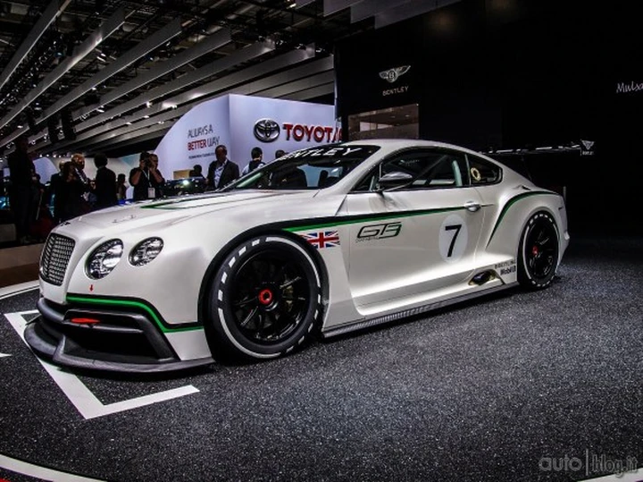 Nuova Bentley Continental Supersports: più leggera con 650 cavalli?