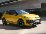 Volkswagen T-Roc, ecco la seconda generazione: finalmente ibrida