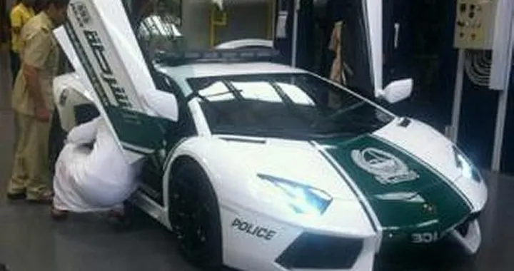 Lamborghini Aventador: un esemplare per la polizia di Dubai