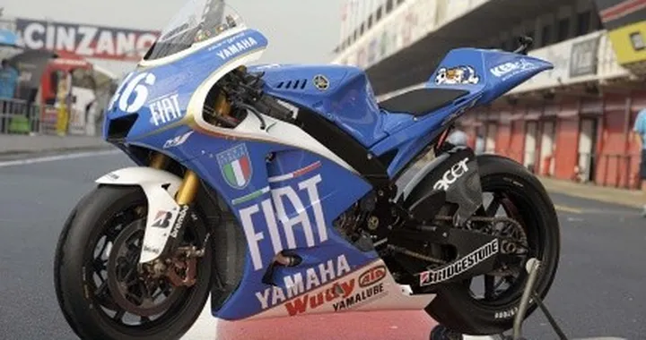 Ecco la Yamaha YZR M1 "Azzurra" di Valentino Rossi