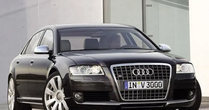 Audi S8 2005