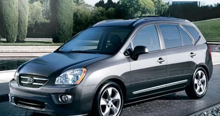 Kia Carens... o Rondo