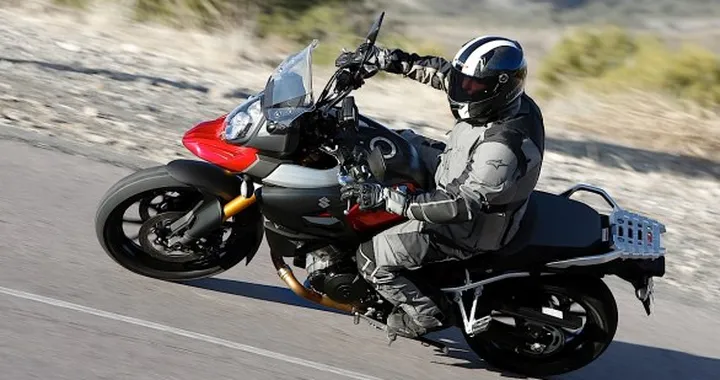 Suzuki V-Strom 1000 ABS: vantaggi su tagliandi, manutenzione e garanzia