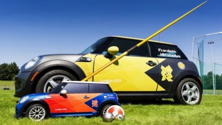 Olimpiadi Londra 2012: arriva la Mini Mini, modello elettrico che aiuta gli atleti in gara!