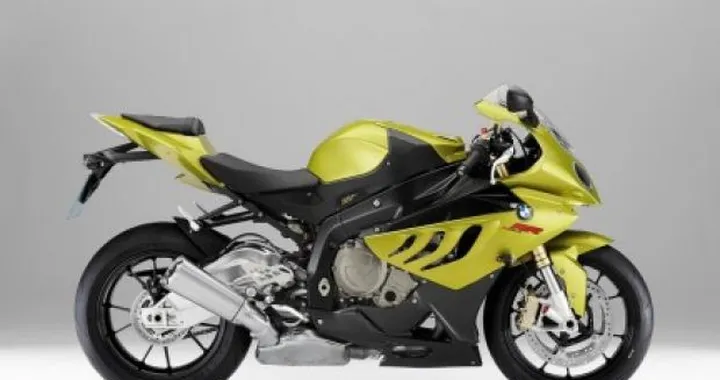 La nuova BMW S 1000 RR stradale: 193cv e "race ABS"