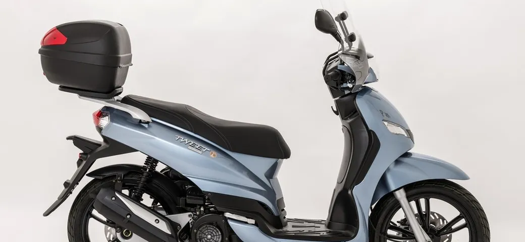 Peugeot Tweet 50-125-150 Paris 2016