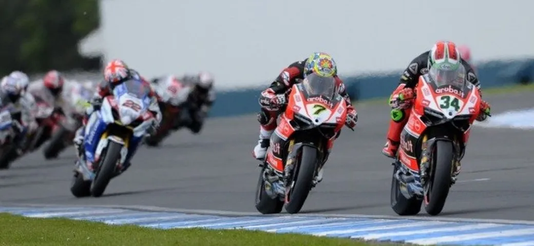 Superbike: 1199, 1299 o V4-1000 nel futuro di Ducati?
