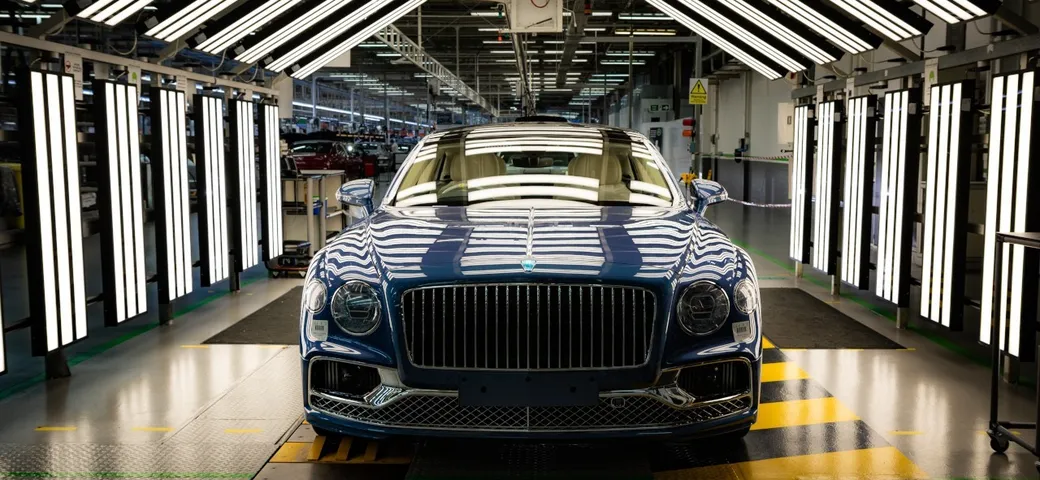 Bentley Flying Spur V8: al via la produzione