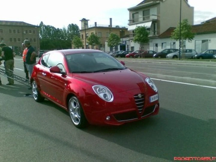 Alfa Romeo MiTo: la bianca e la rossa ancora in strada a Torino